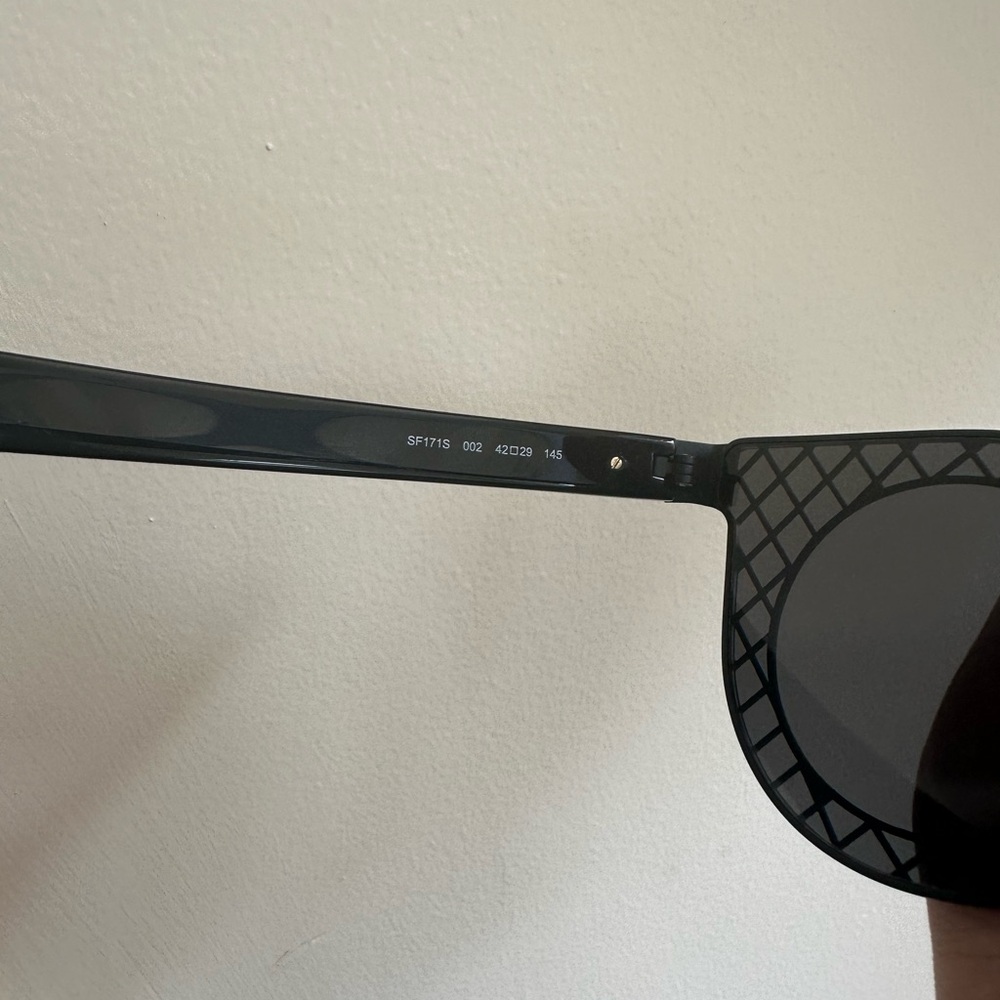 Salvatore Ferragamo 42mm Sunglasses Matte Black - Picture 15 of 16